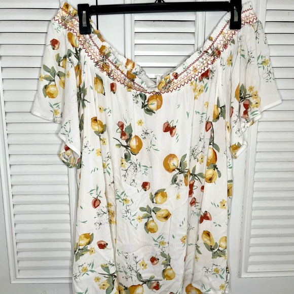 Plus size 1x off the shoulder top - Picture 5 of 11